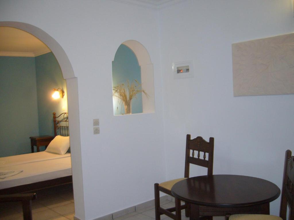 Aparthotel San Efrem Perissa  Zimmer foto